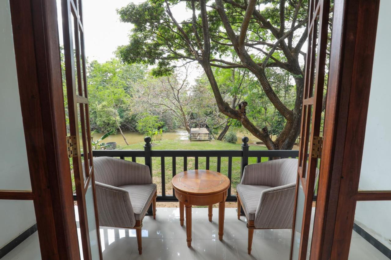 Grand Kalundawa - Dambulla'S Hidden Secret Hotel Buitenkant foto