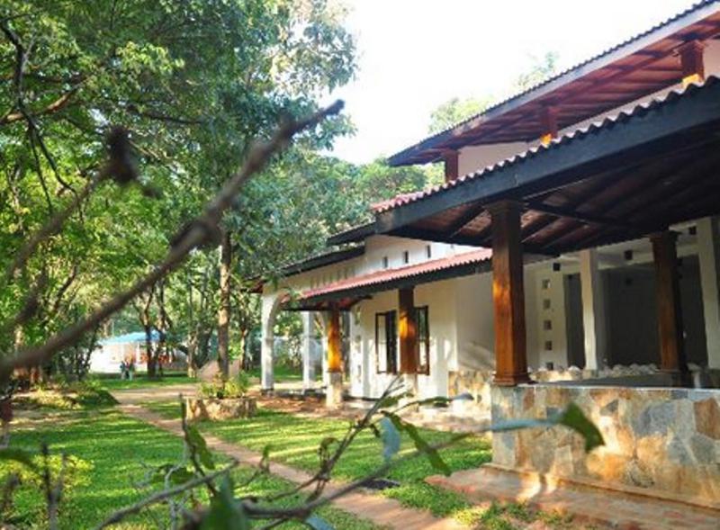 Grand Kalundawa - Dambulla'S Hidden Secret Hotel Buitenkant foto