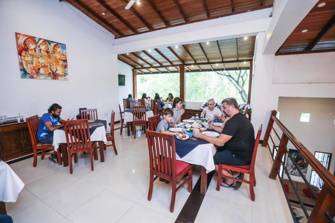 Grand Kalundawa - Dambulla'S Hidden Secret Hotel Buitenkant foto