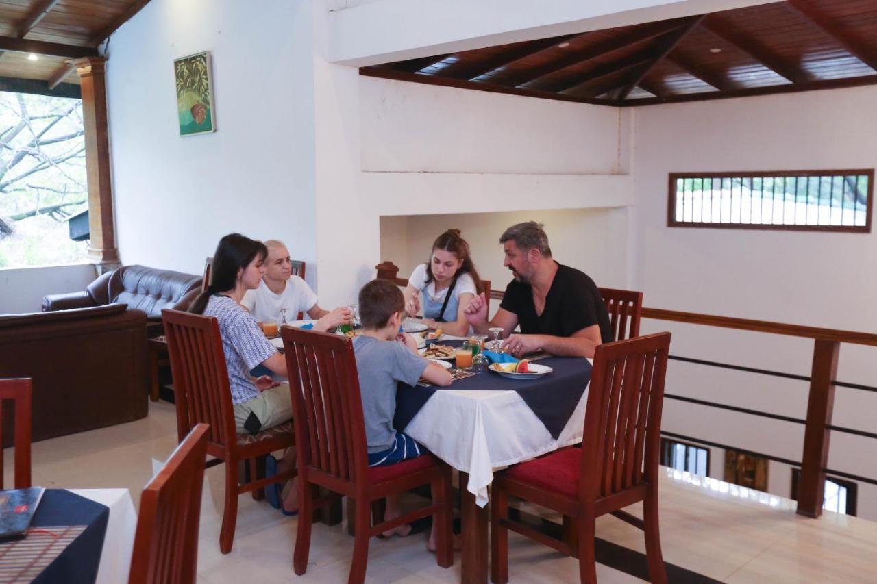 Grand Kalundawa - Dambulla'S Hidden Secret Hotel Buitenkant foto