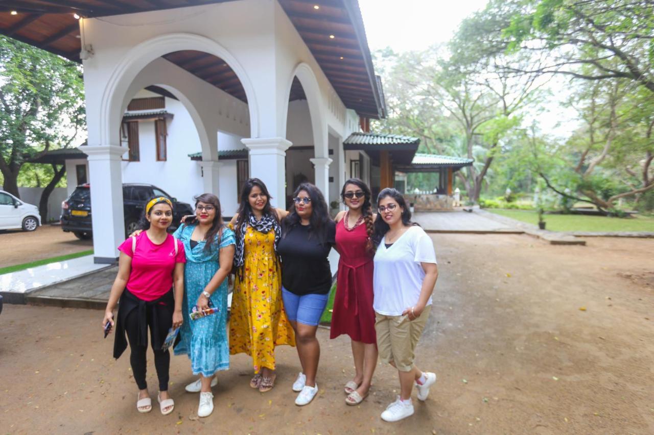 Grand Kalundawa - Dambulla'S Hidden Secret Hotel Buitenkant foto